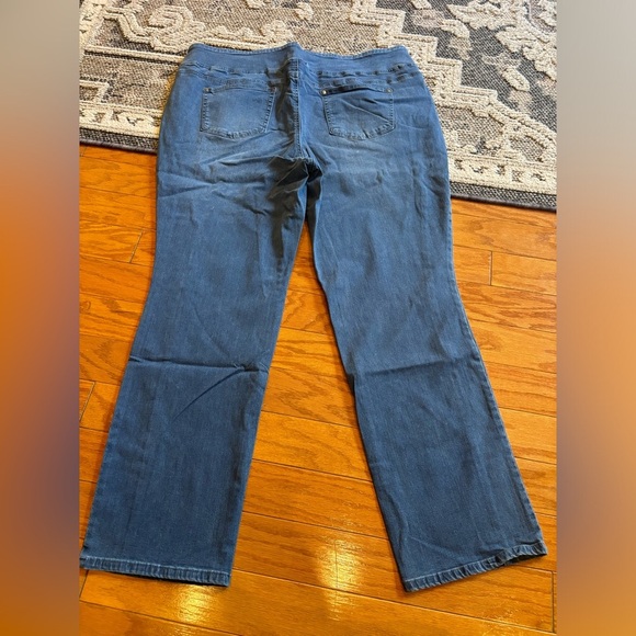 Belle By Kim Gravel Pull On Jeans Womens Size 24W NWT - Picture 2 of 3
